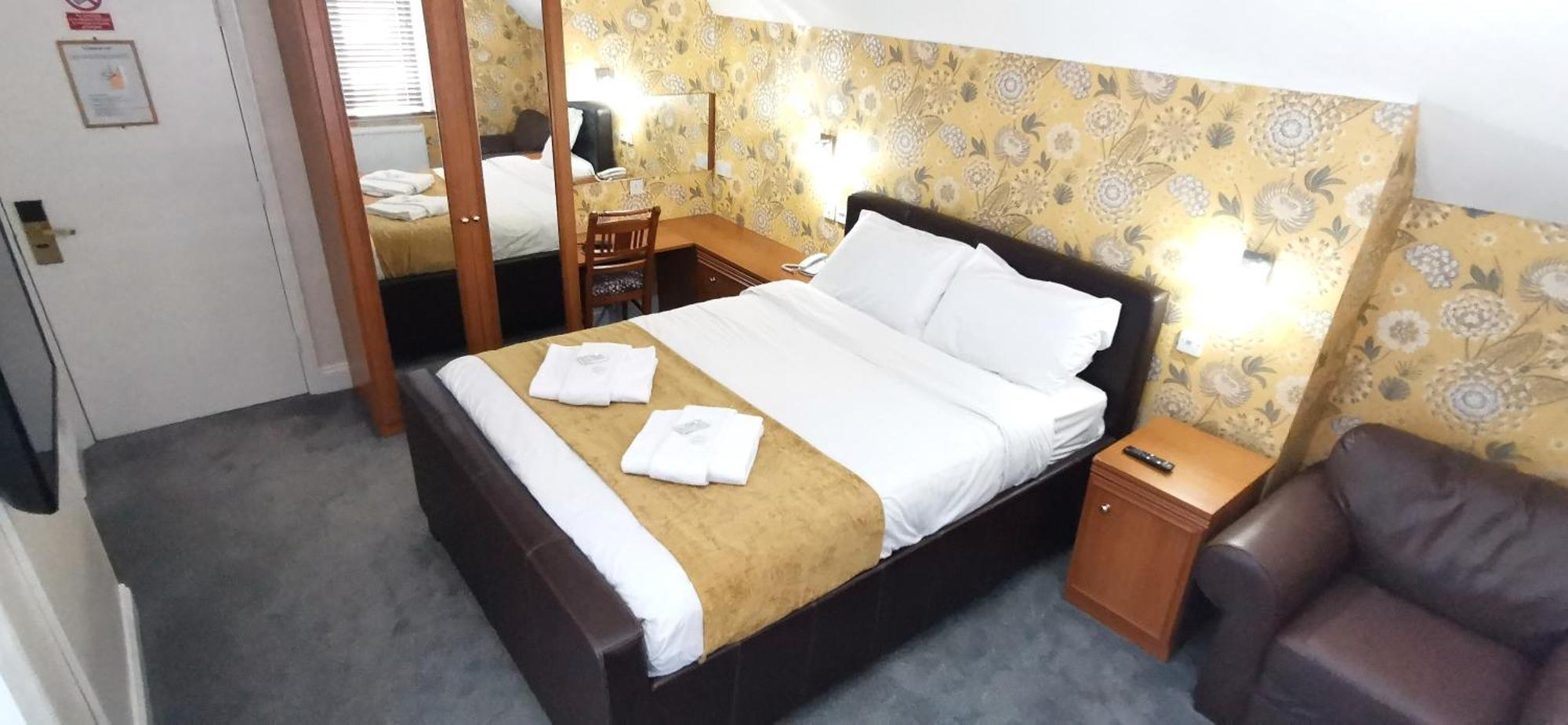 Russell Hotel Роял Тънбридж Уелс Екстериор снимка