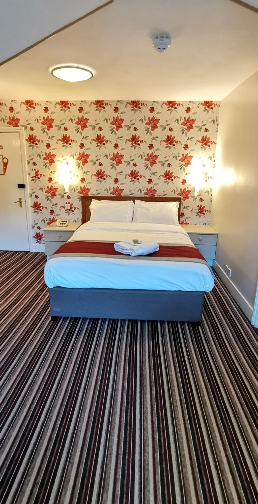 Russell Hotel Роял Тънбридж Уелс Екстериор снимка