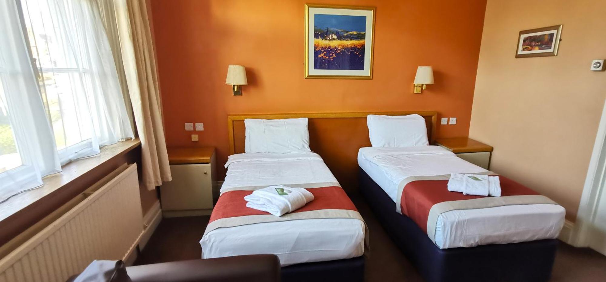 Russell Hotel Роял Тънбридж Уелс Екстериор снимка