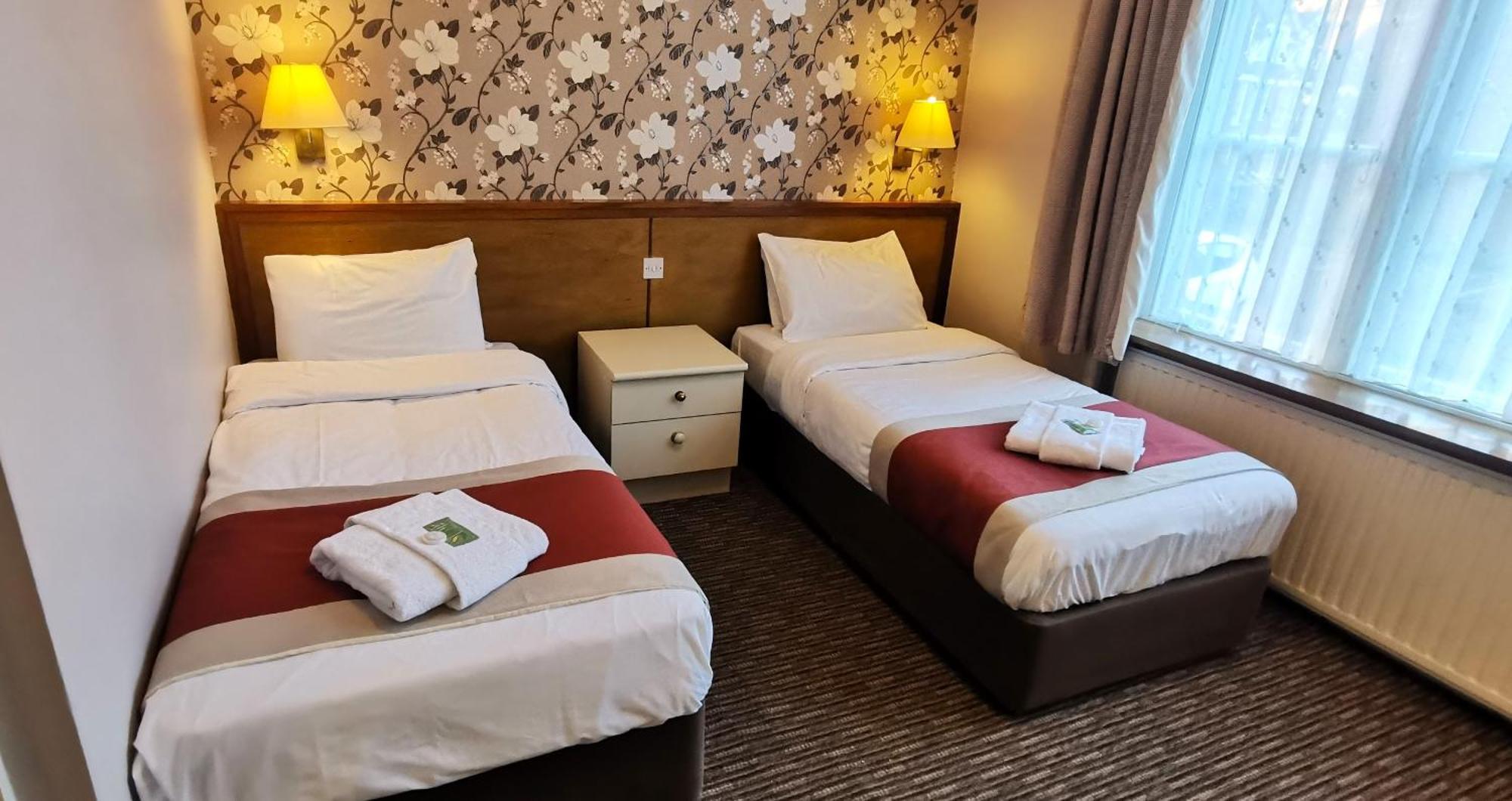 Russell Hotel Роял Тънбридж Уелс Екстериор снимка