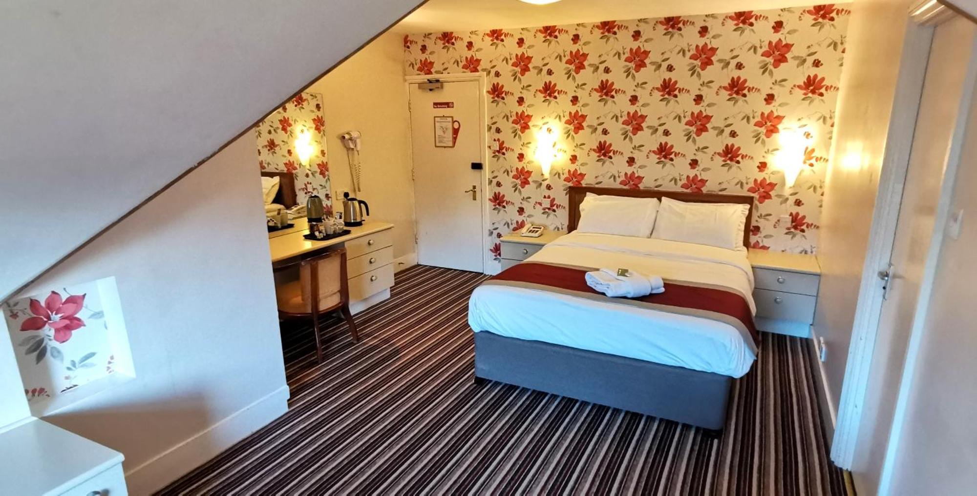 Russell Hotel Роял Тънбридж Уелс Екстериор снимка