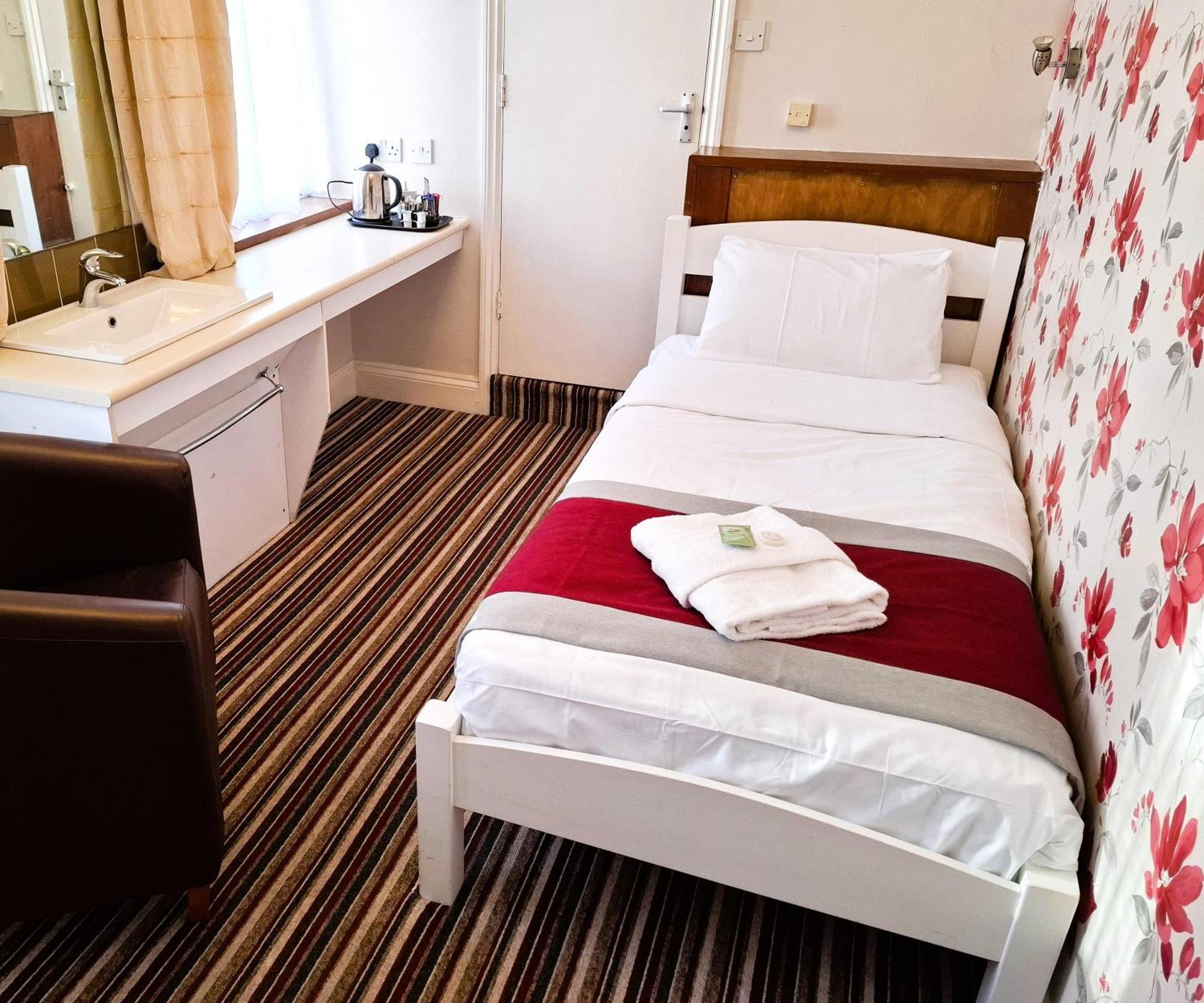 Russell Hotel Роял Тънбридж Уелс Екстериор снимка