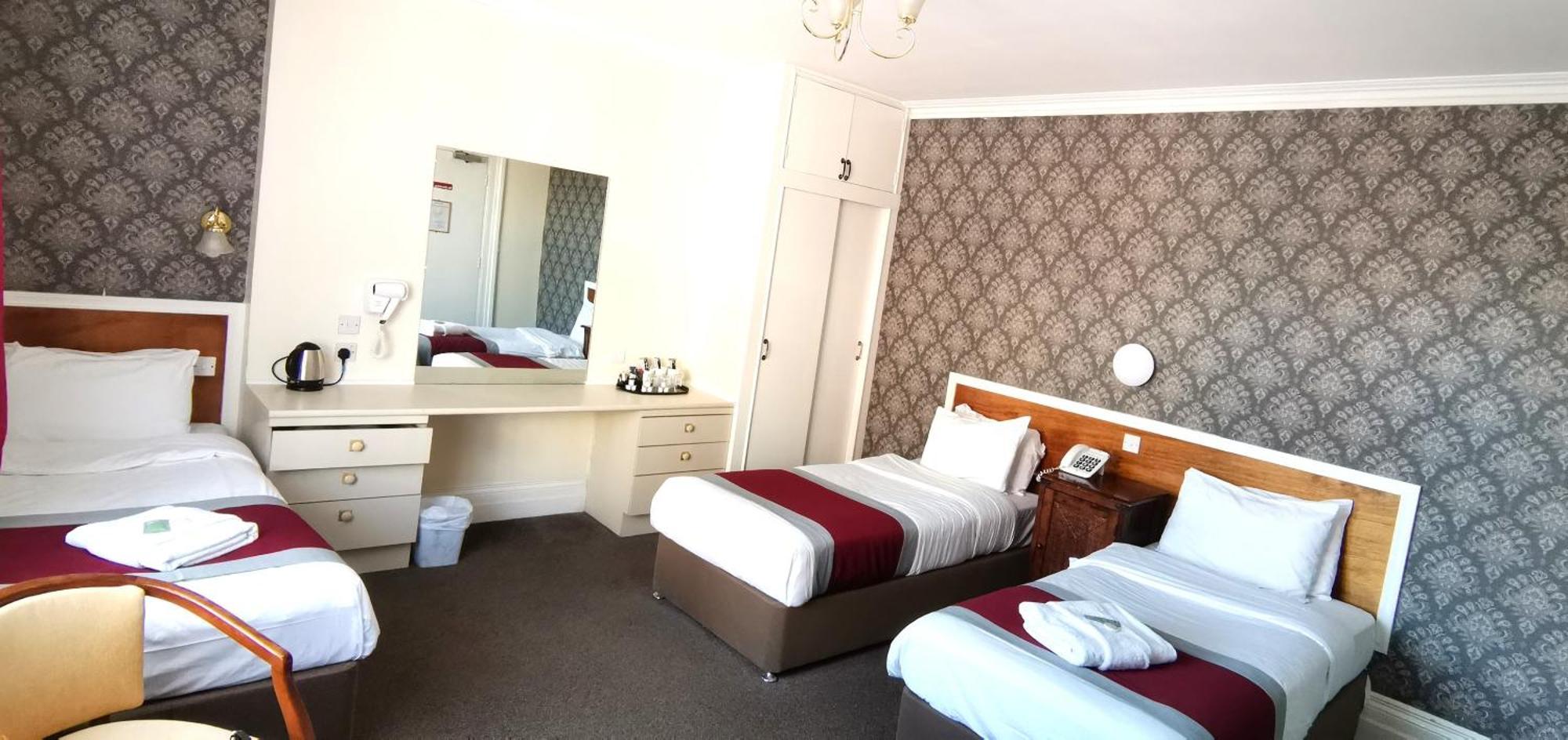 Russell Hotel Роял Тънбридж Уелс Екстериор снимка