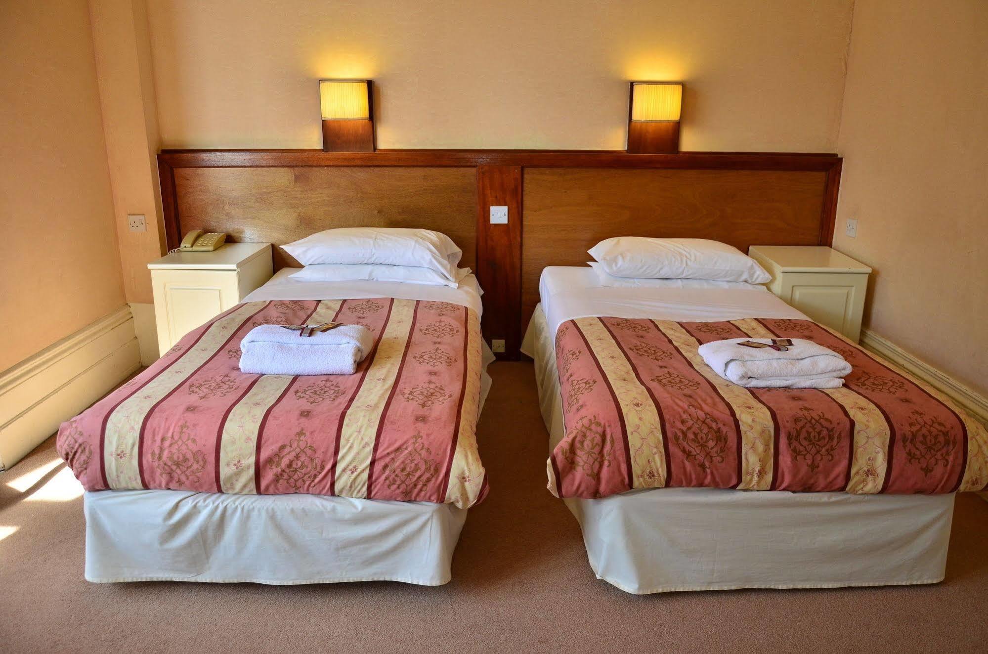Russell Hotel Роял Тънбридж Уелс Екстериор снимка