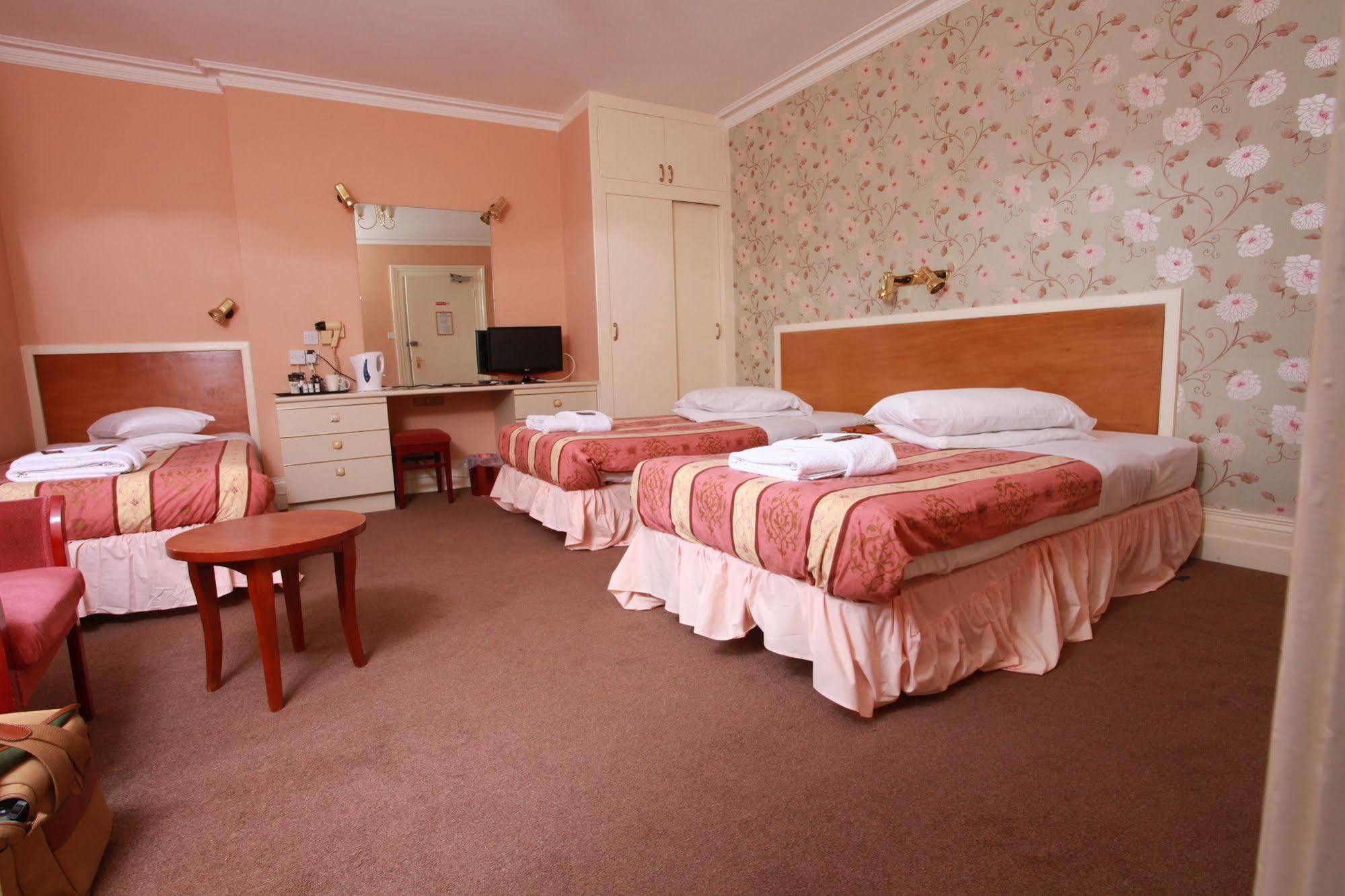 Russell Hotel Роял Тънбридж Уелс Екстериор снимка