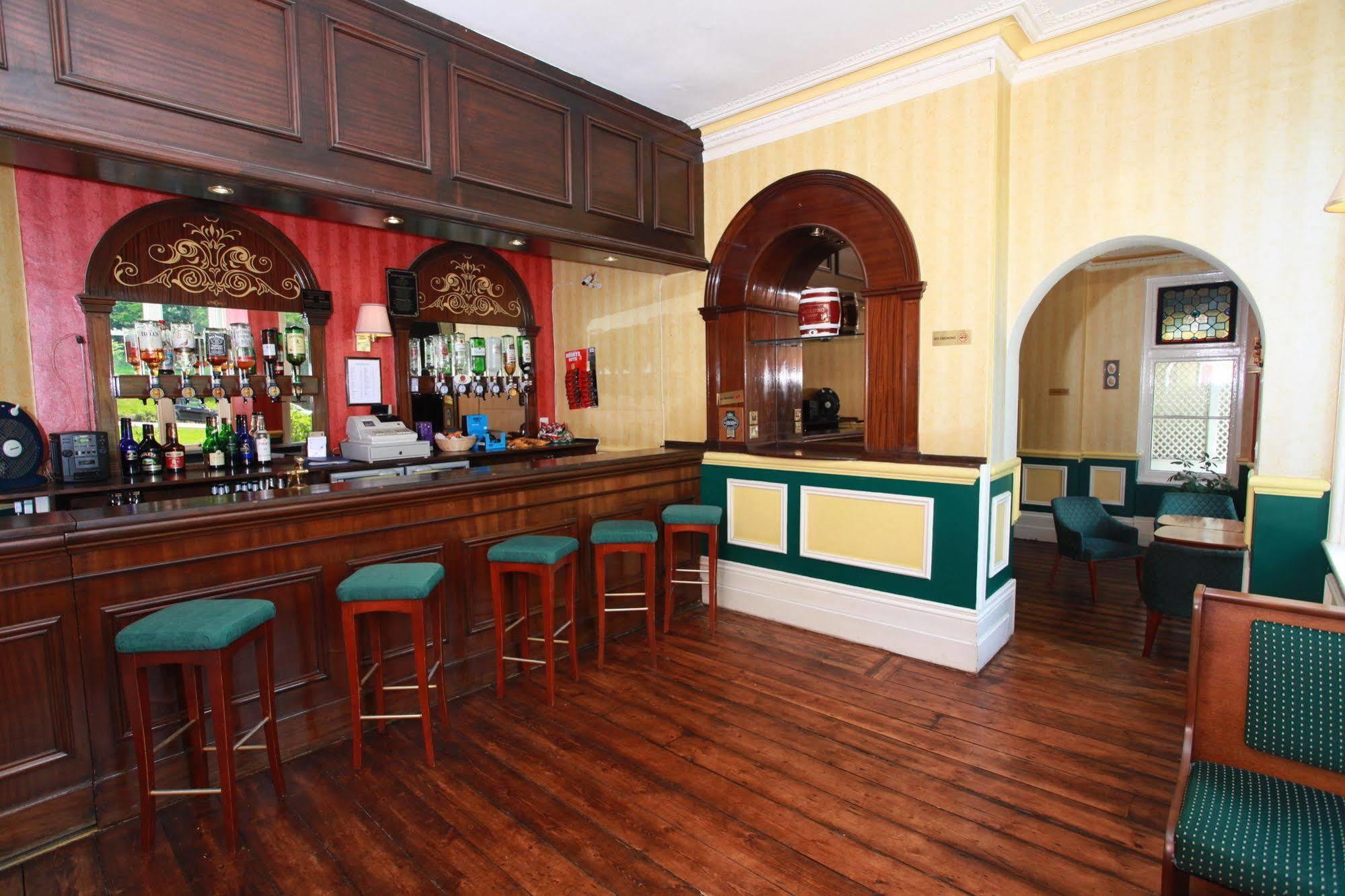 Russell Hotel Роял Тънбридж Уелс Екстериор снимка